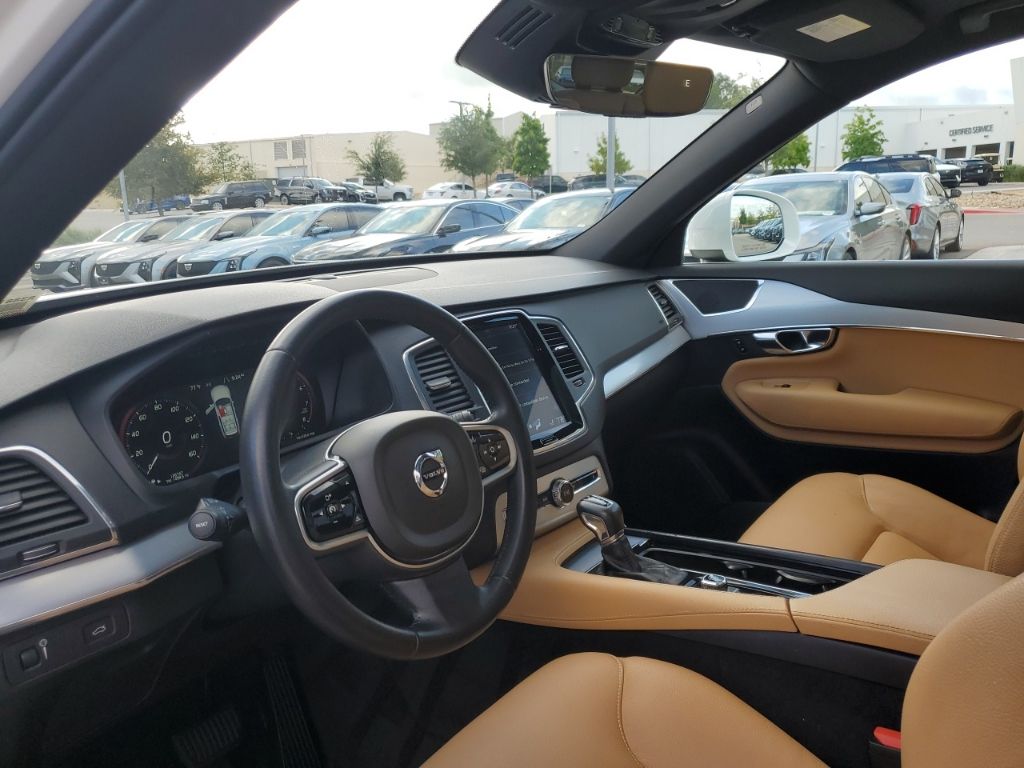 Used Car 2018 Volvo Xc90  T6 Momentum For Sale Under $20,000 In Austin, Texas