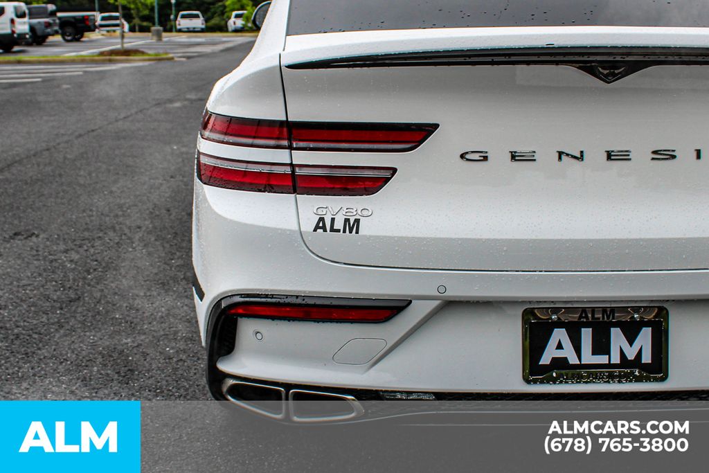 Used 2025 White Genesis 3.5T e-SC image 13