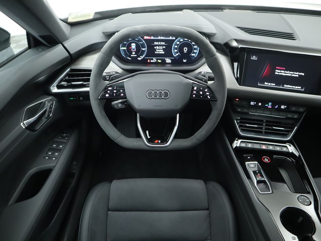 Thumbnail: 2025 Audi e-tron GT - 10