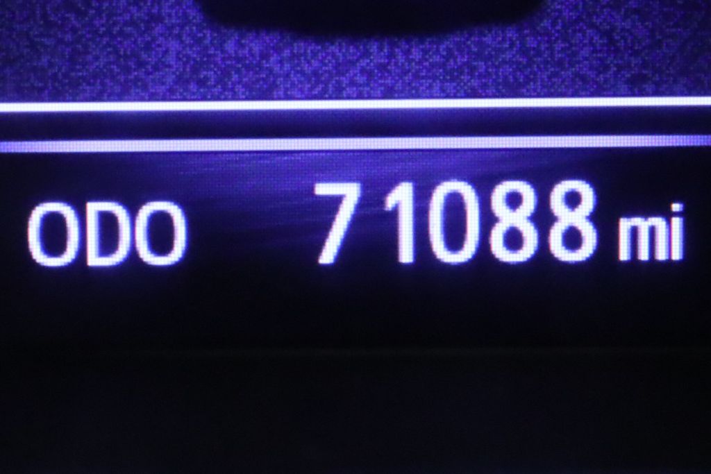 2020 Toyota Tacoma SR5 25