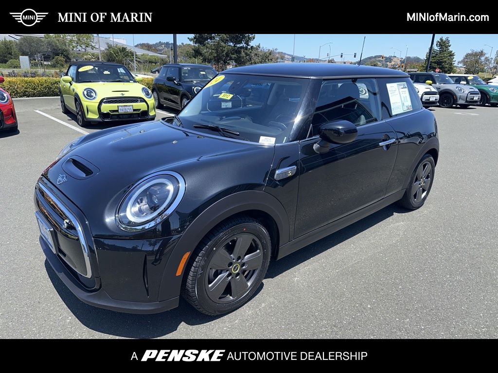 2024 MINI Cooper SE -
                  Corte Madera, CA