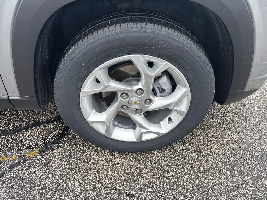 Used 2024 Chevrolet Trax SUV