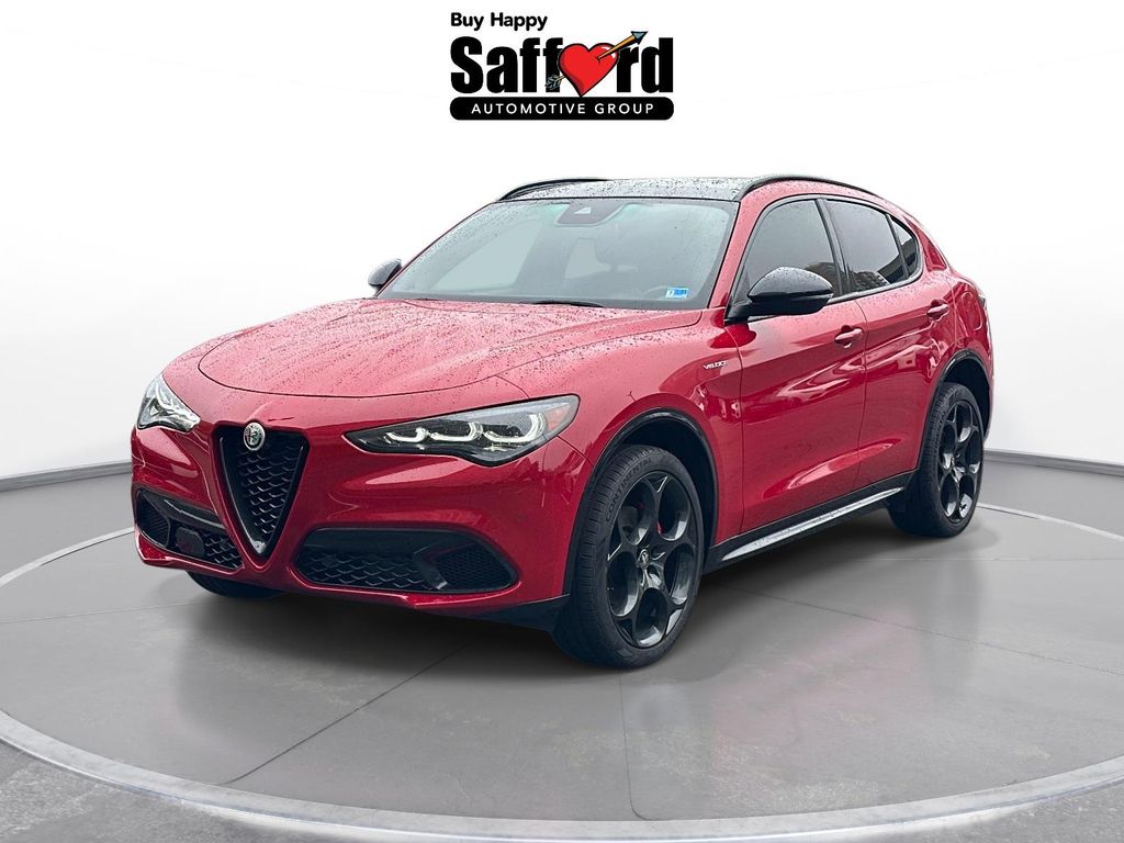 2024 Alfa Romeo Stelvio Veloce