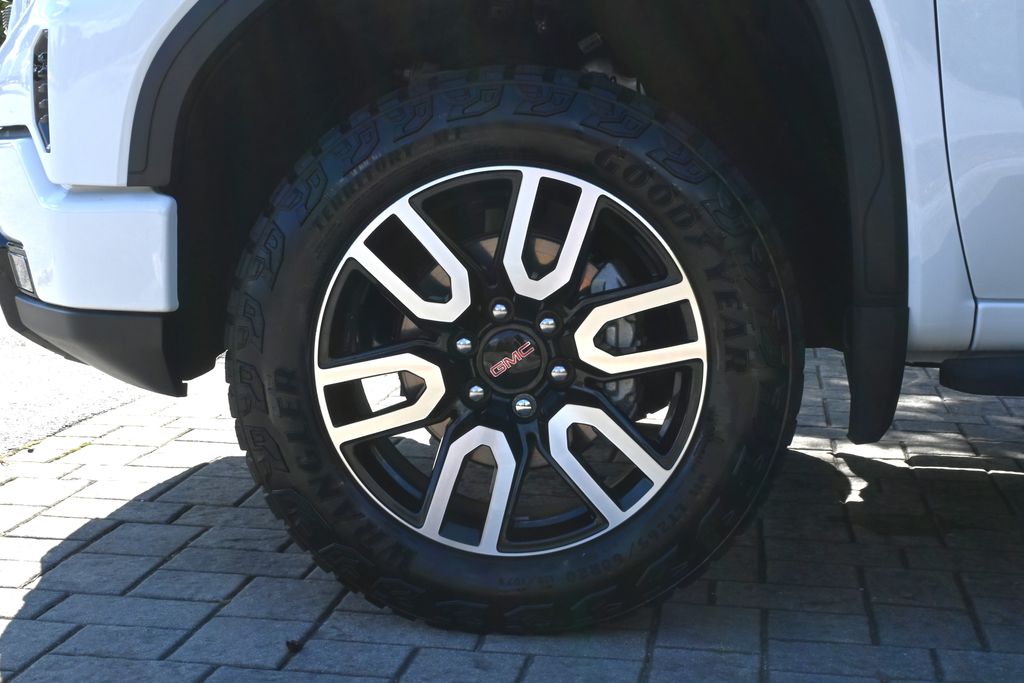 Thumbnail: 2024 GMC Sierra 1500 - 12