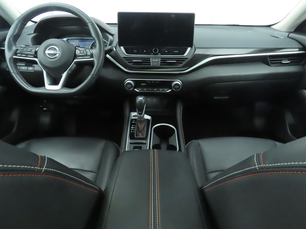 2023 Nissan Altima SR 13