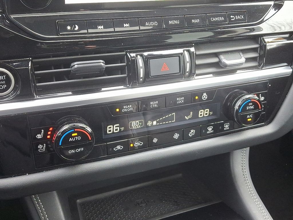 Thumbnail: 2023 Nissan Pathfinder - 17