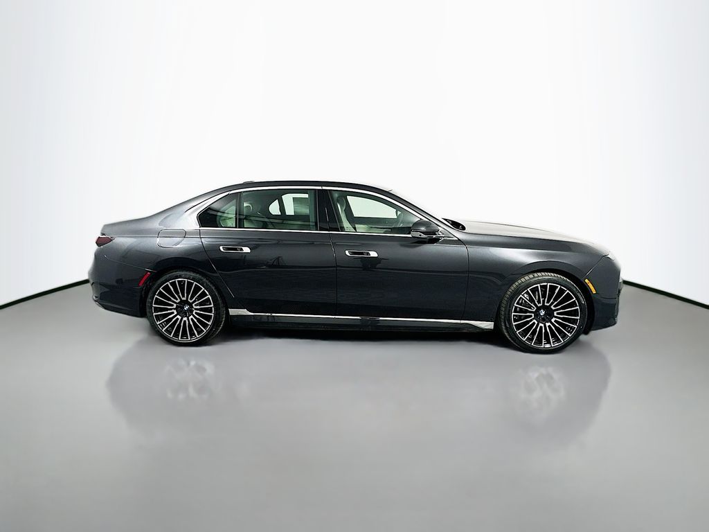 Thumbnail: 2025 BMW i7 - 4