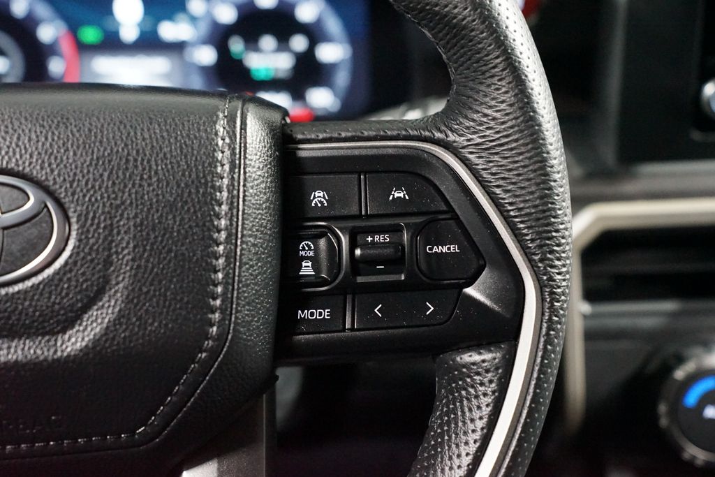 Thumbnail: 2024 Toyota Tacoma - 14