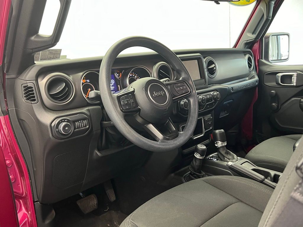 Thumbnail: 2022 Jeep Wrangler - 22