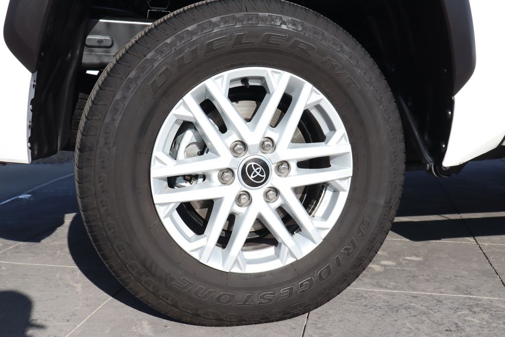 Thumbnail: 2024 Toyota Tundra - 30