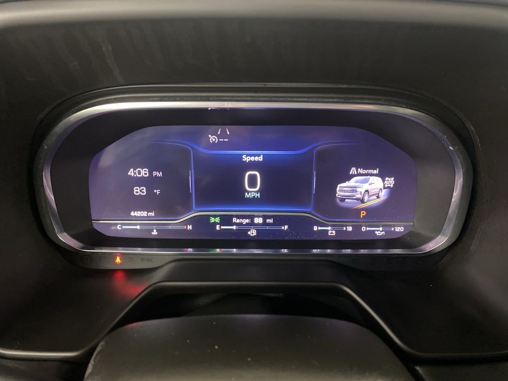 2023 Chevrolet Suburban Premier photo