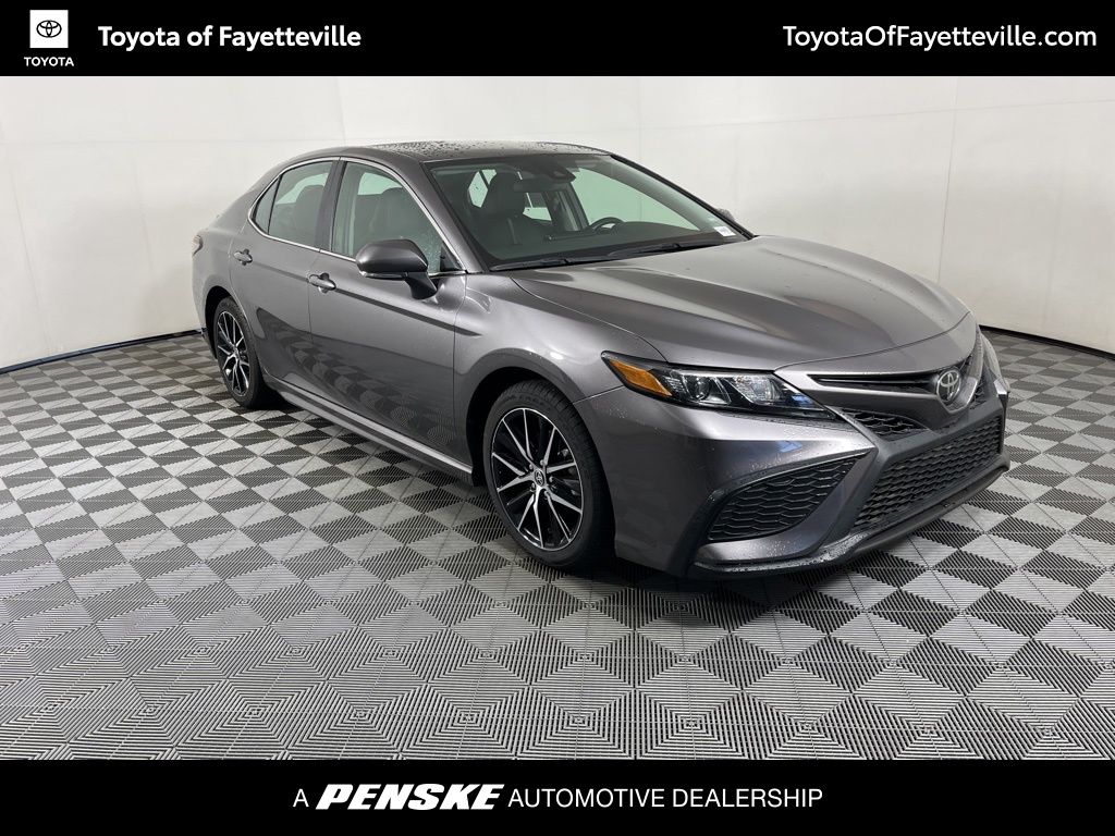Thumbnail: 2023 Toyota Camry - 13