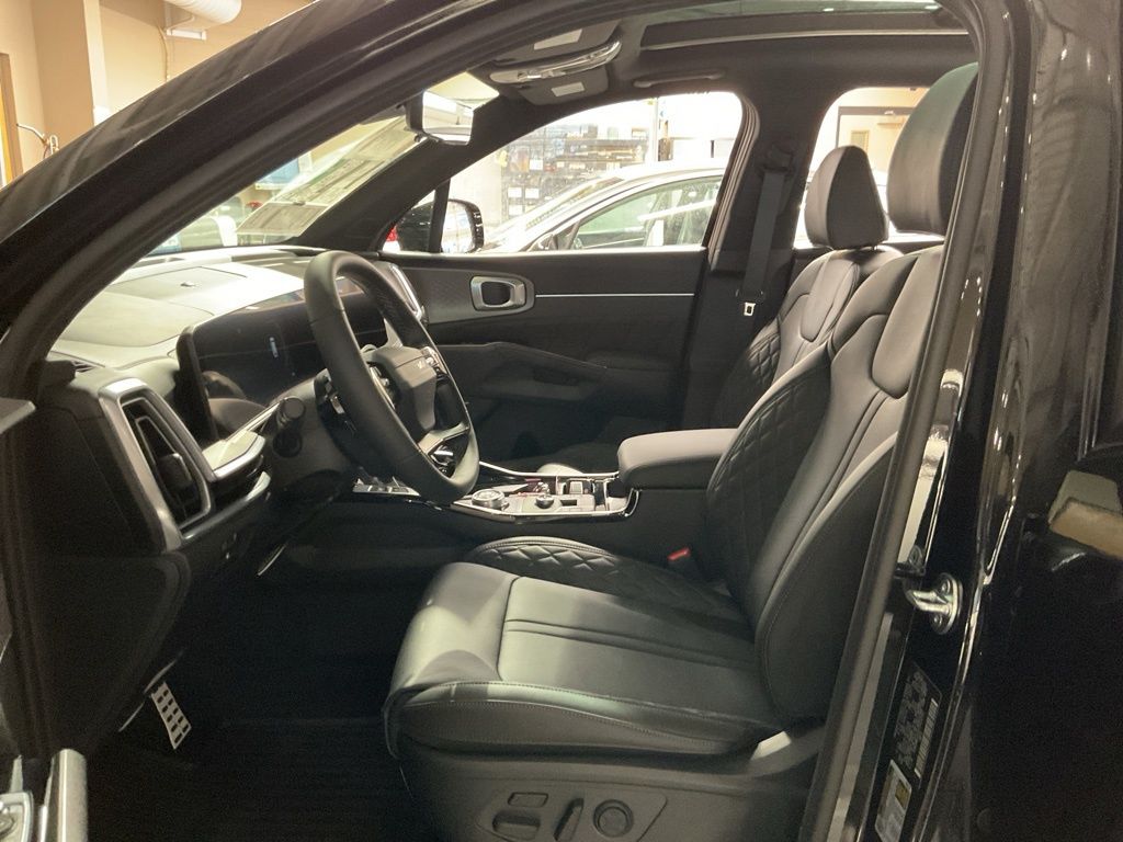 New 2026 Black Kia SX Prestige image 9