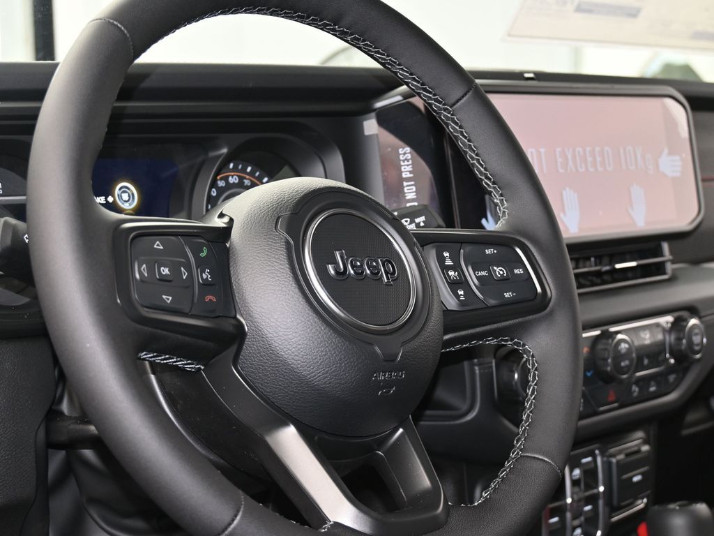 New 2026 reign Jeep Rubicon X image 13