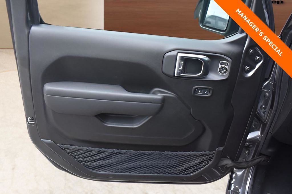 New Car 2025 Jeep Gladiator  Sport S For Sale Under $40,000 In Austin, Texas