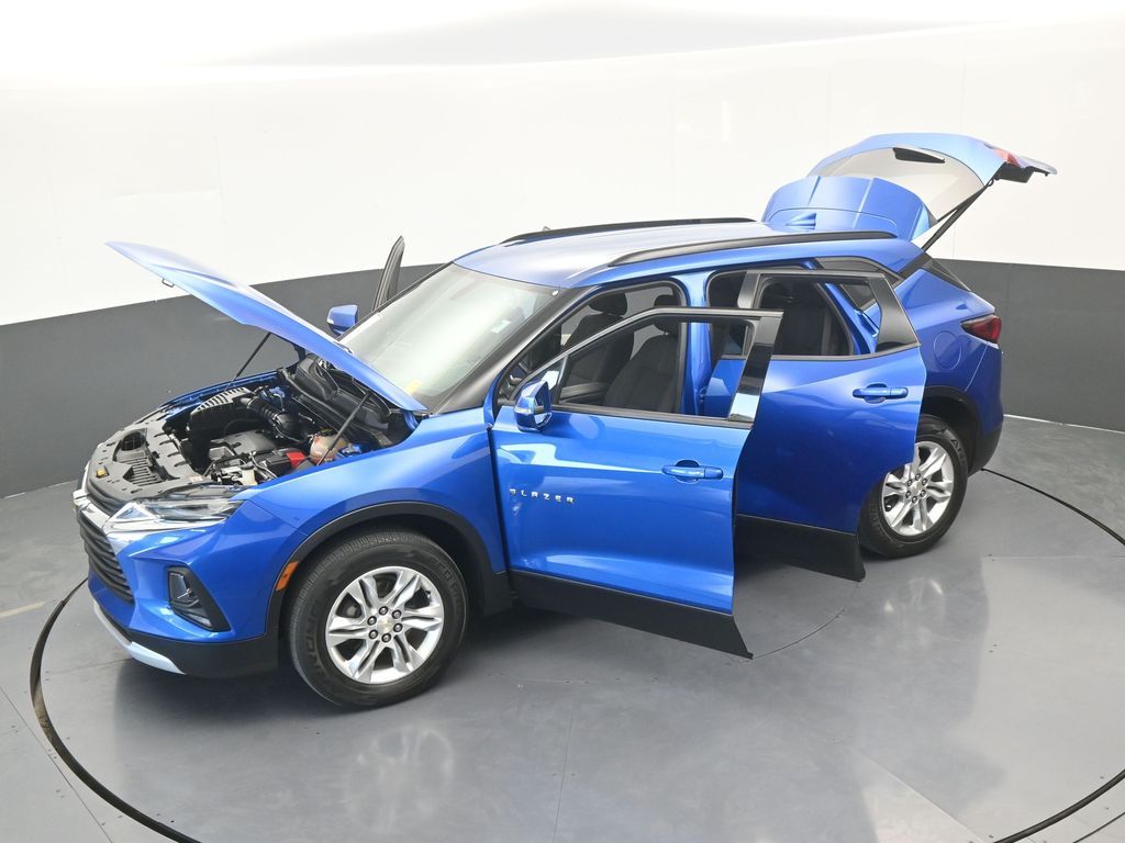 Used 2019 Kinetic Blue Metallic Chevrolet Base image 66