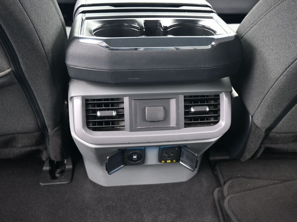 Used 2024 Silver Metallic Ford XLT image 46