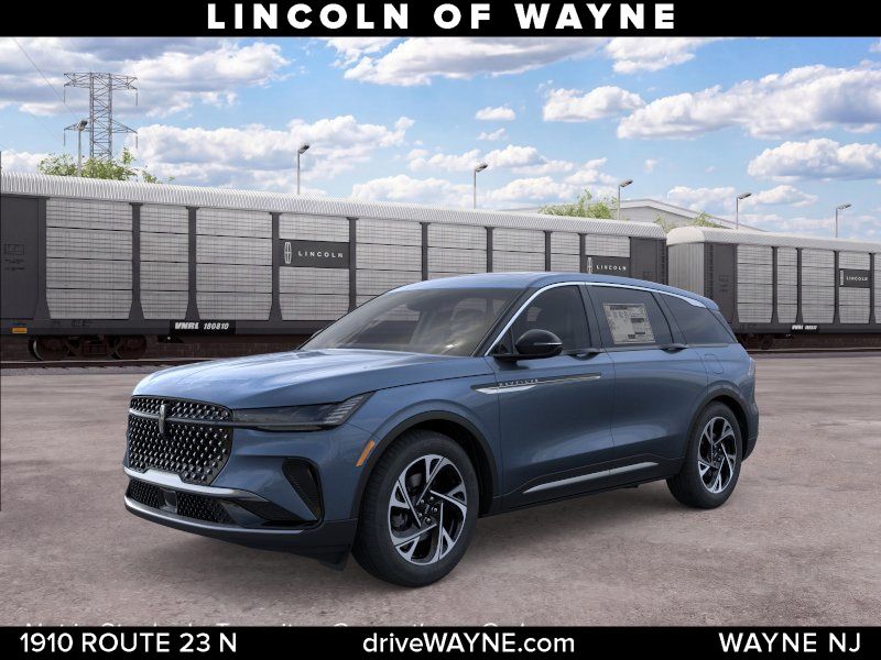 Whisper Blue Metallic Clearcoat 2026 Lincoln Nautilus SUV / Crossover All-Wheel Drive 8-Speed Automatic