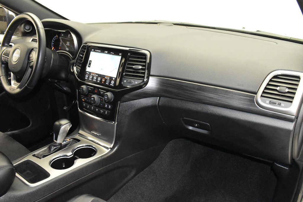Thumbnail: 2022 Jeep Grand Cherokee - 26