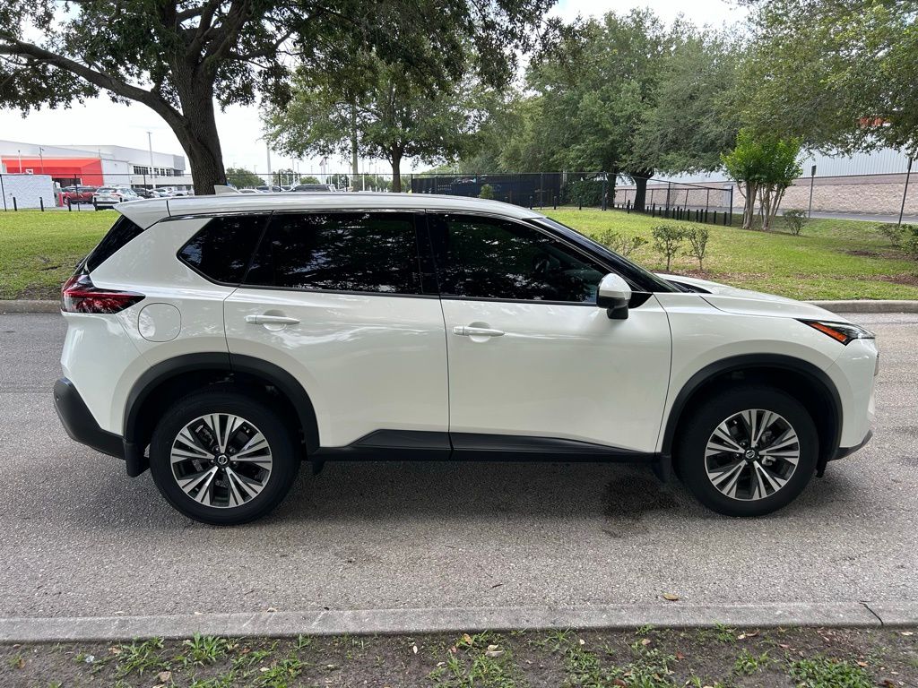2021 Nissan Rogue SV 6
