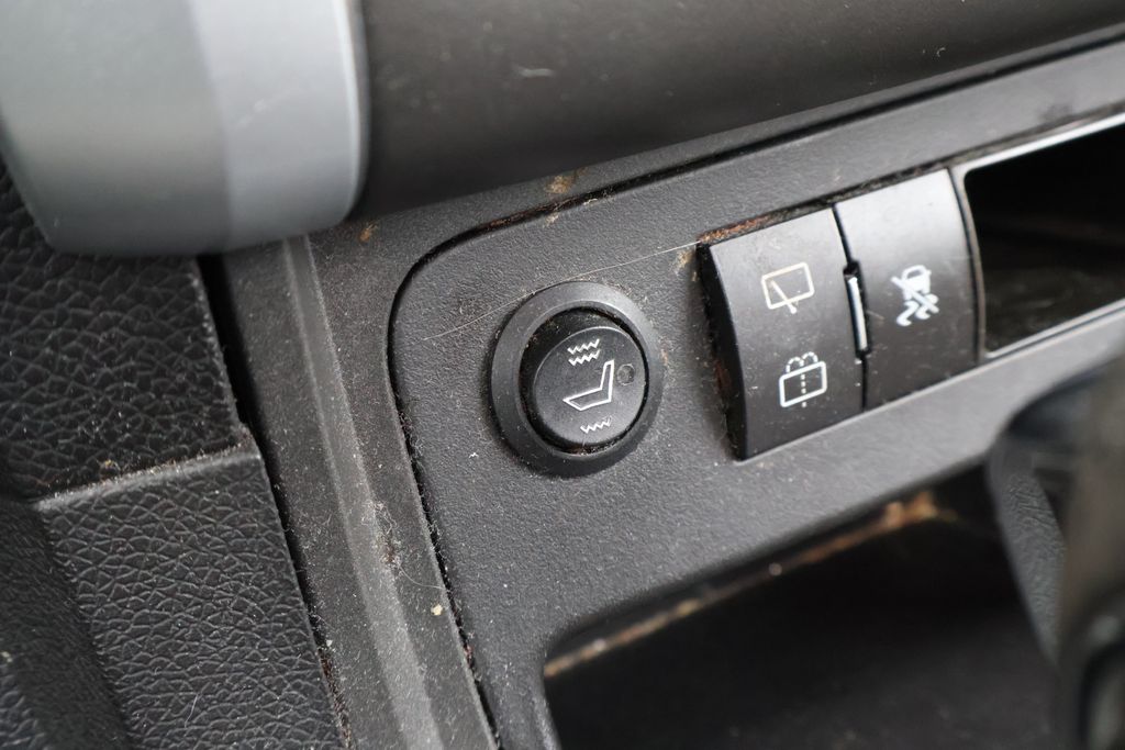 Thumbnail: 2011 Chevrolet Traverse - 27