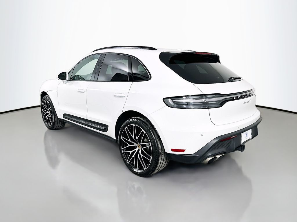 Thumbnail: 2023 Porsche Macan - 7