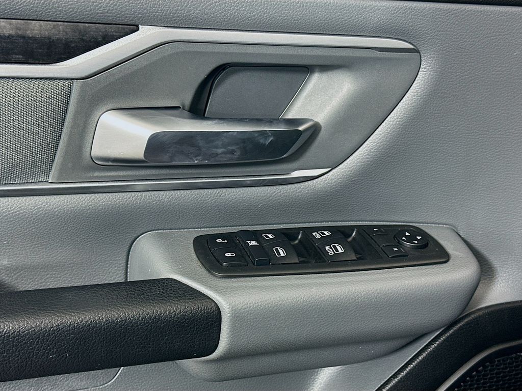 Thumbnail: 2021 RAM 1500 - 18