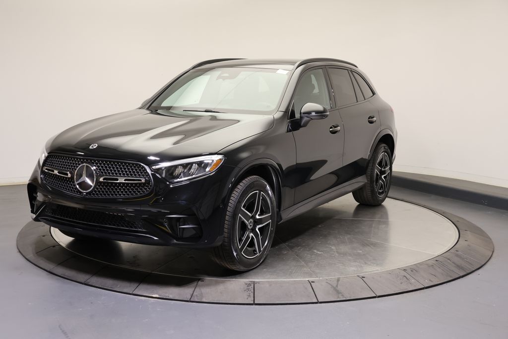 Thumbnail: 2027 Mercedes-Benz GLC - 3
