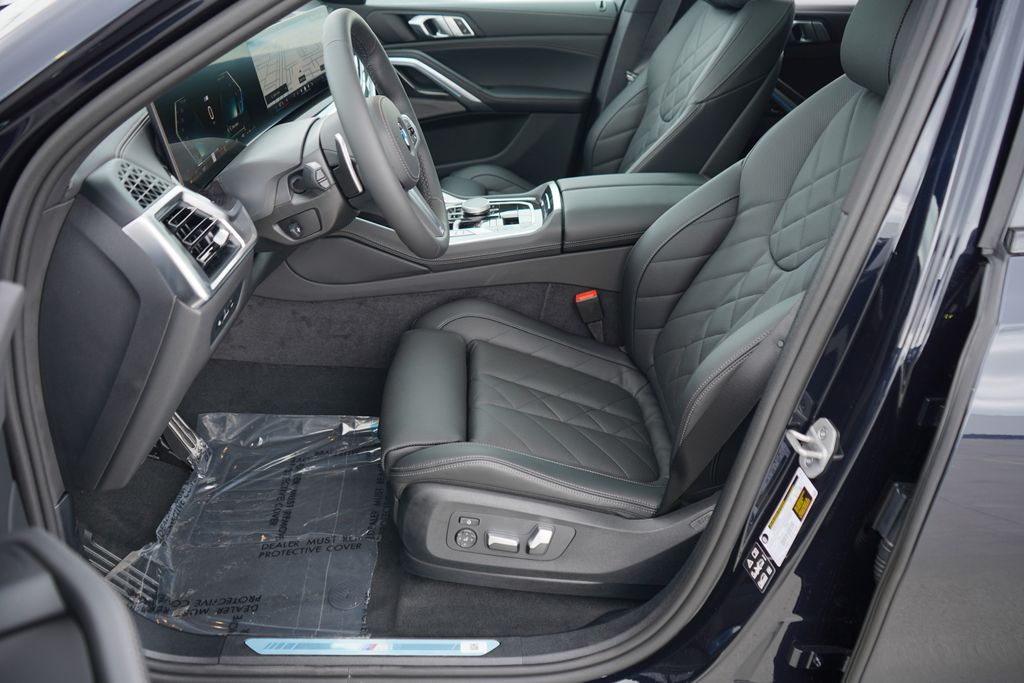 Thumbnail: 2026 BMW X6 - 10