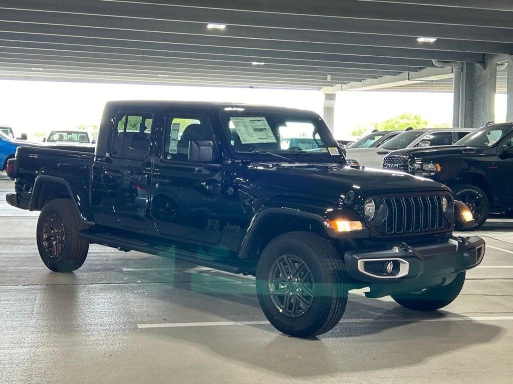 Used 2024 Jeep Gladiator Sport S with VIN 1C6HJTAG1RL115853 for sale in Miami, FL