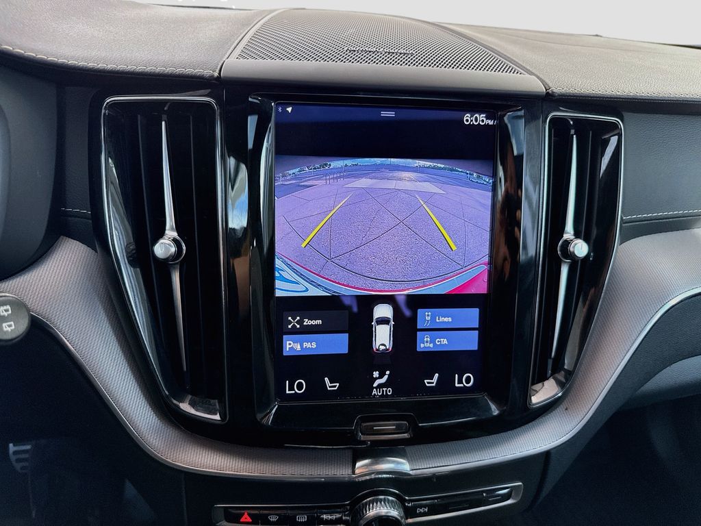 Thumbnail: 2021 Volvo XC60 - 15