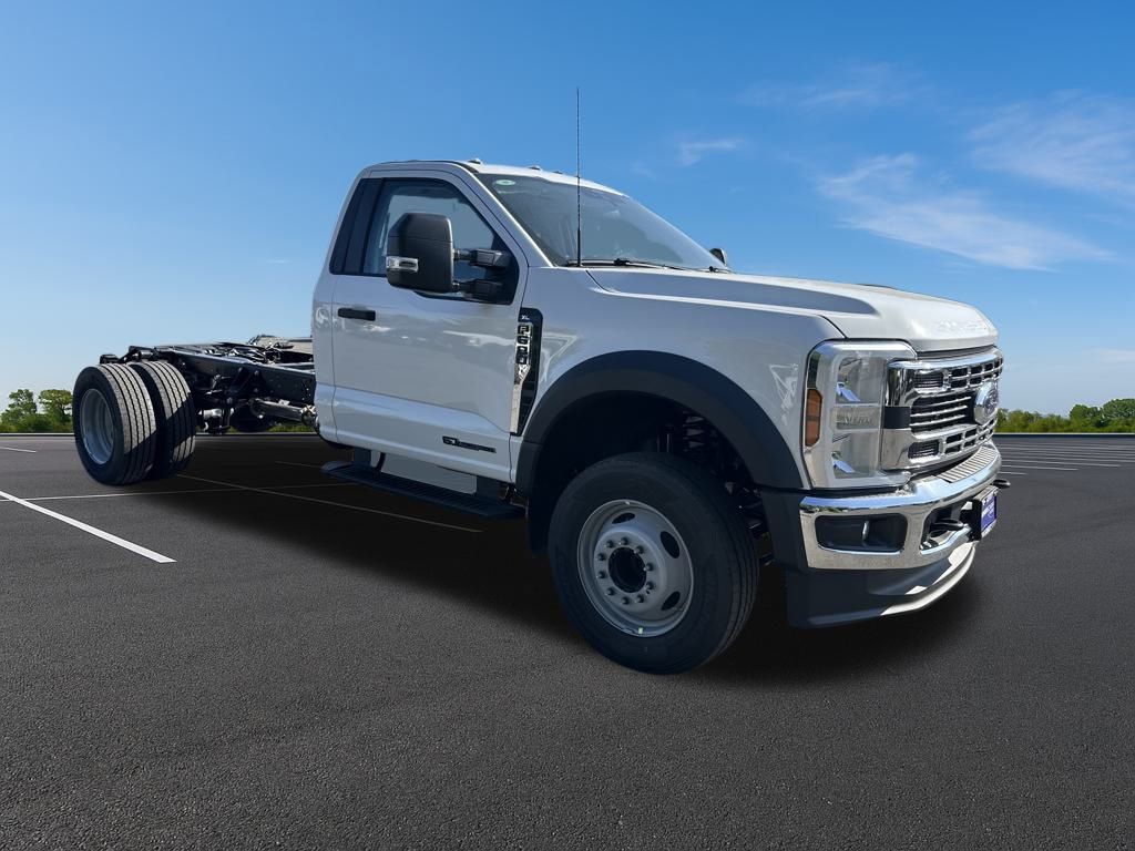 New 2025 Ford Super Duty F-600 Chassis Regular Cab (DRW) 169" Wheelbase XL