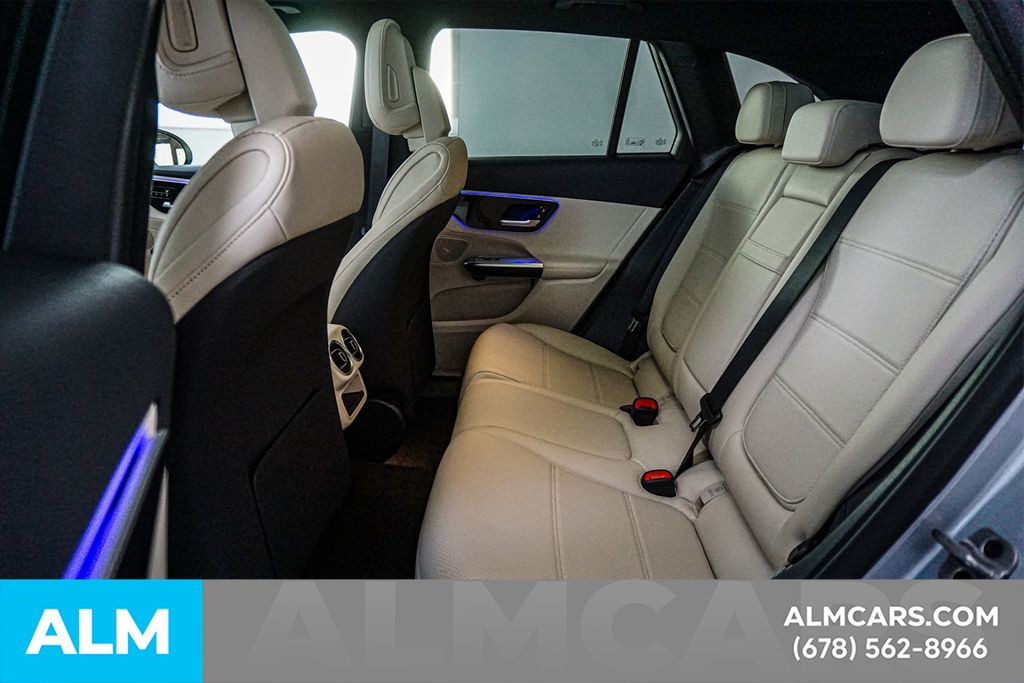 Used 2026 Silver Mercedes-Benz GLC 300 image 17