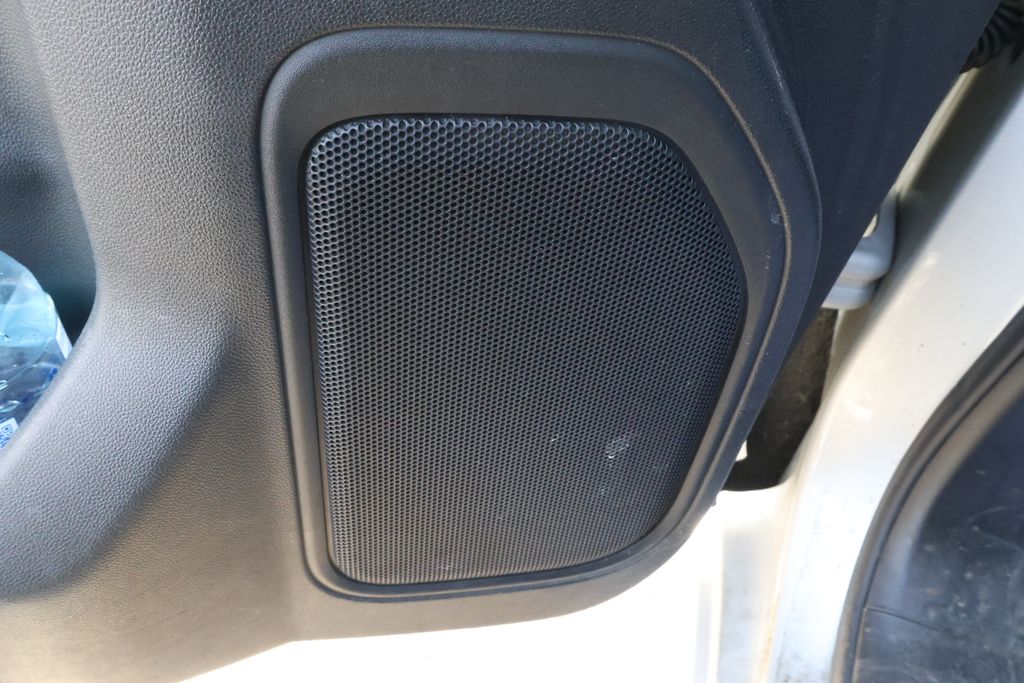 Thumbnail: 2022 Chevrolet Silverado 1500 - 17