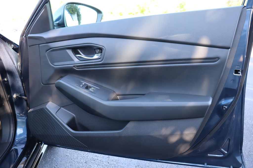 2025 Honda Accord EX-L 19