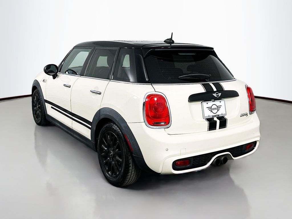 2016 MINI Cooper Base 7