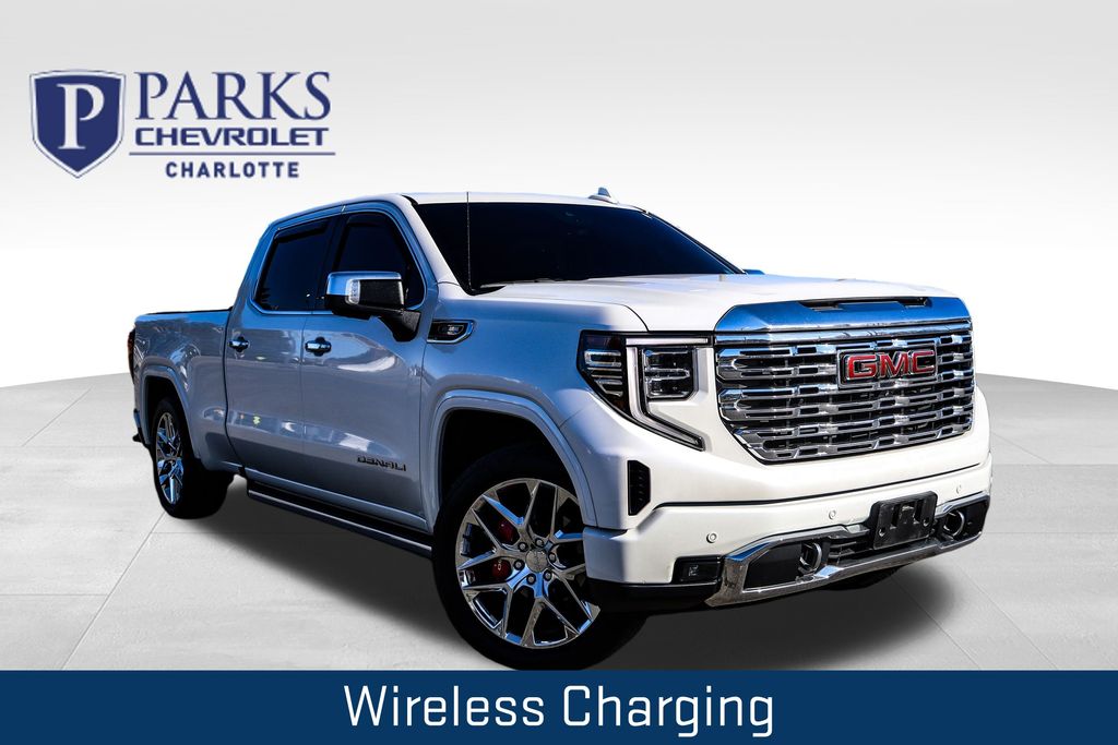 2022 GMC Sierra 1500 Denali Crew Cab 4WD