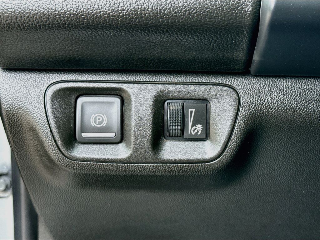 2023 GMC Acadia SLT - 9