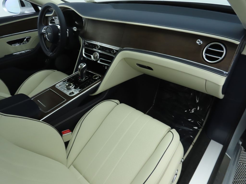 Thumbnail: 2026 Bentley Flying Spur - 18