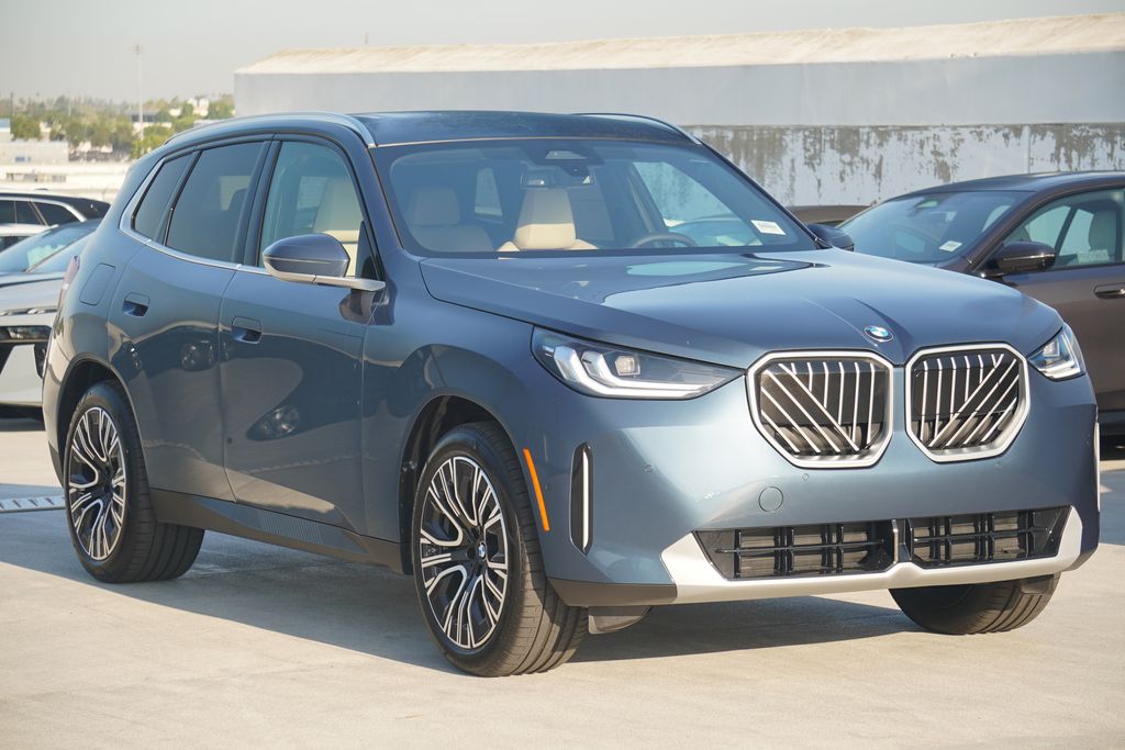 Thumbnail: 2026 BMW X3 - 3