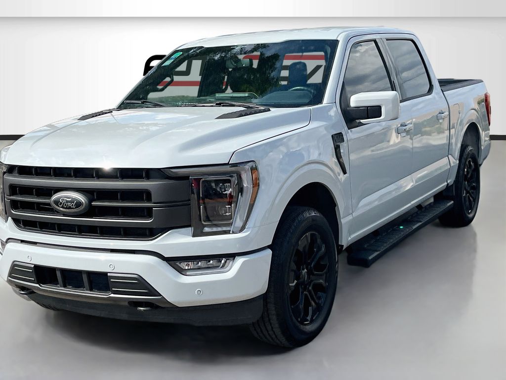 Used 2023 White Ford Lariat image 3