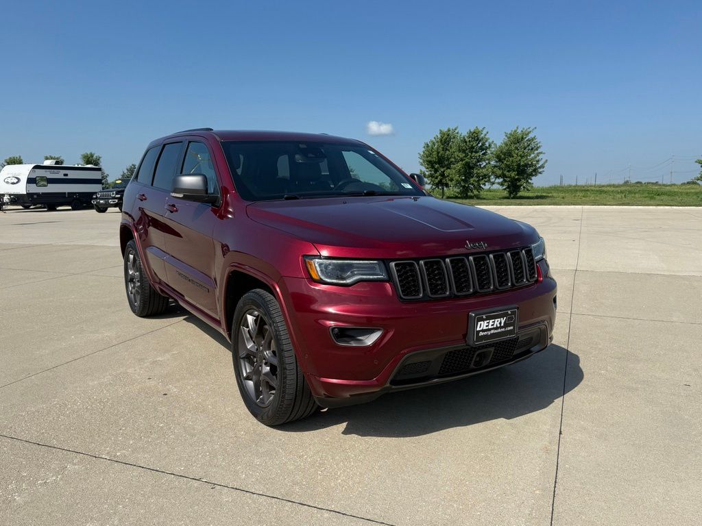 Velvet Red Pearlcoat 2021 Jeep Grand Cherokee SUV / Crossover Four-Wheel Drive 8-Speed Automatic