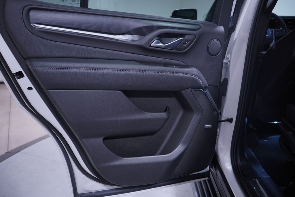 Thumbnail: 2023 GMC Yukon - 15