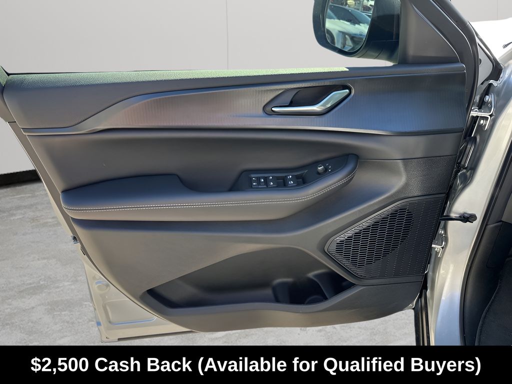 New Car 2025 Jeep Grand Cherokee L  For Sale Under $40,000 In Austin, Texas