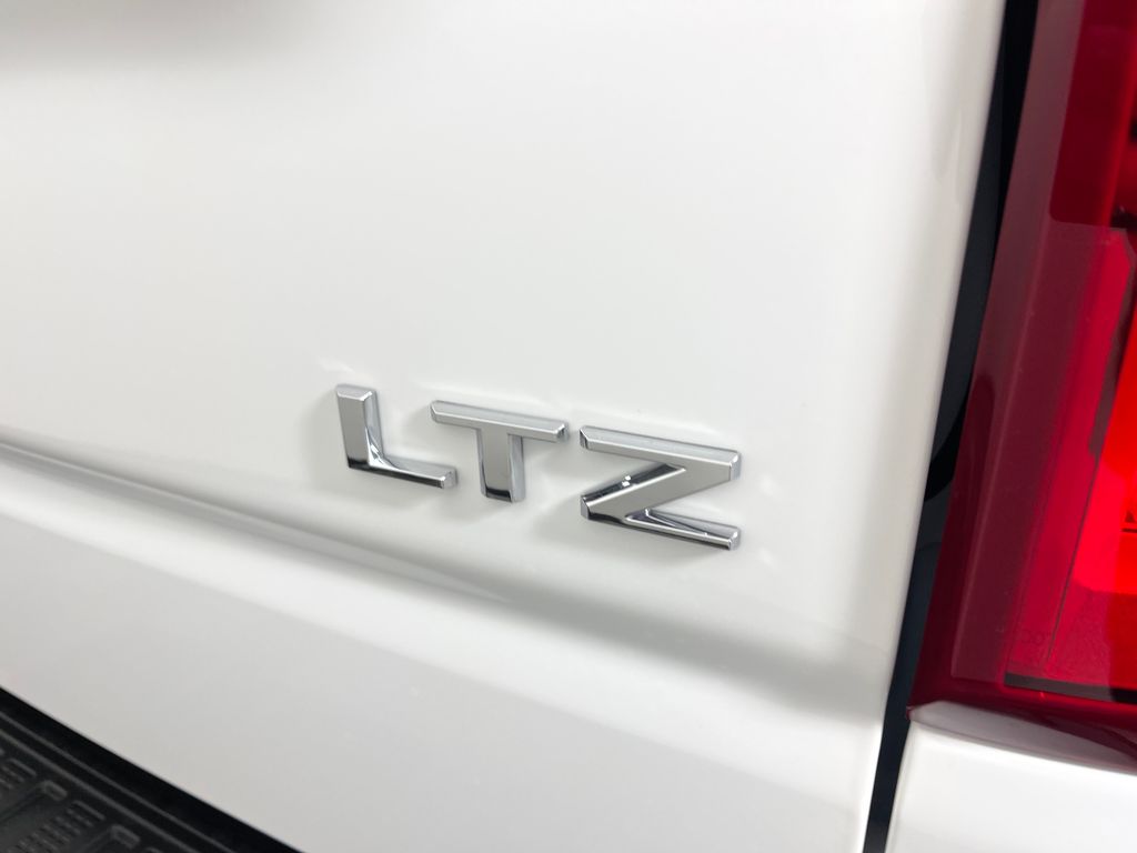 Thumbnail: 2026 Chevrolet Silverado 1500 - 18