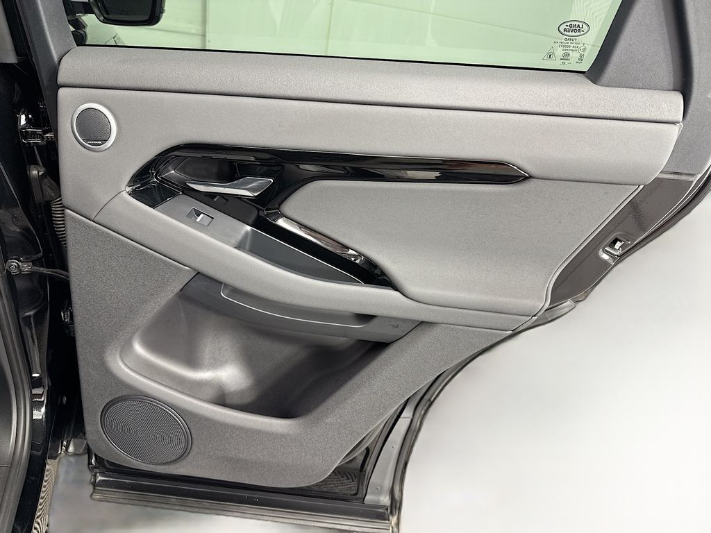 Thumbnail: 2025 Land Rover Range Rover Evoque - 26