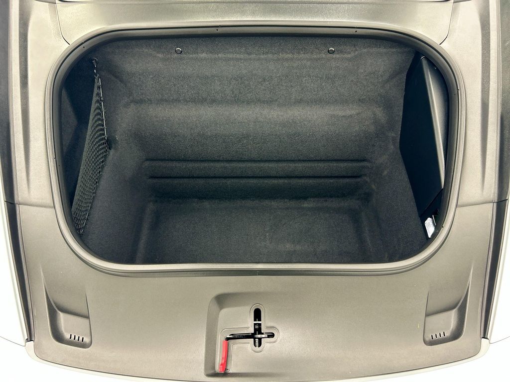 Thumbnail: 2024 Porsche 911 - 27