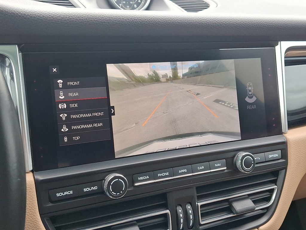 Thumbnail: 2019 Porsche Macan - 23