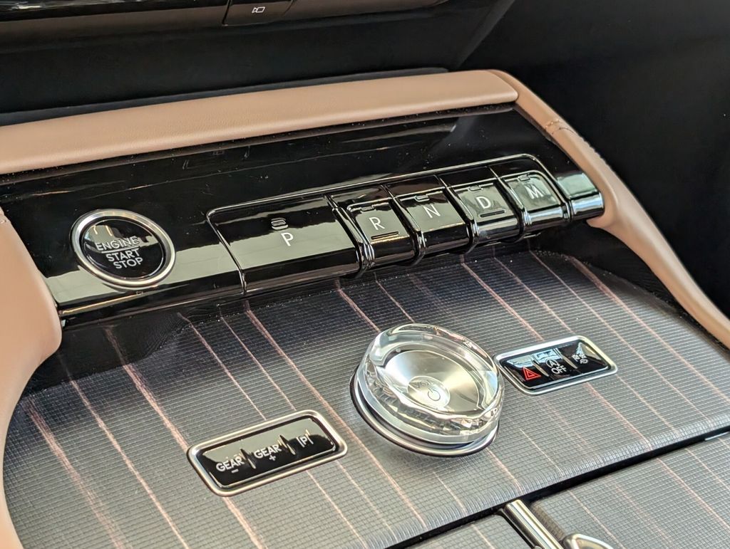 new 2026 Lincoln Navigator L car