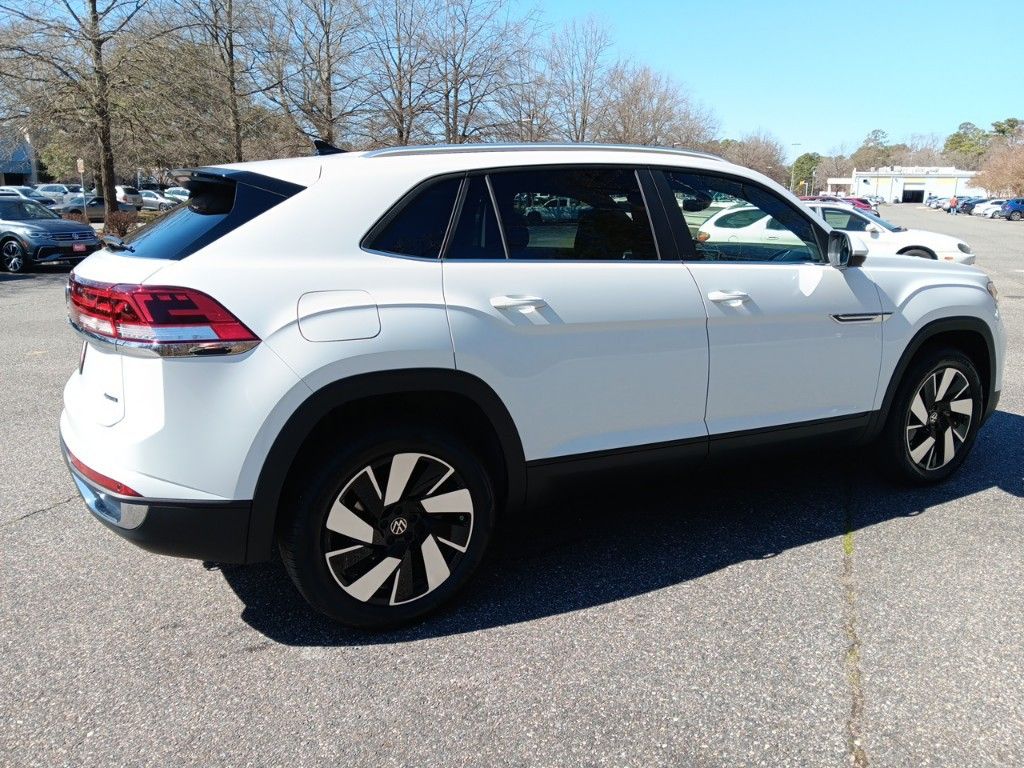 2024 Volkswagen Atlas Cross Sport 2.0T SE w/Technology 5